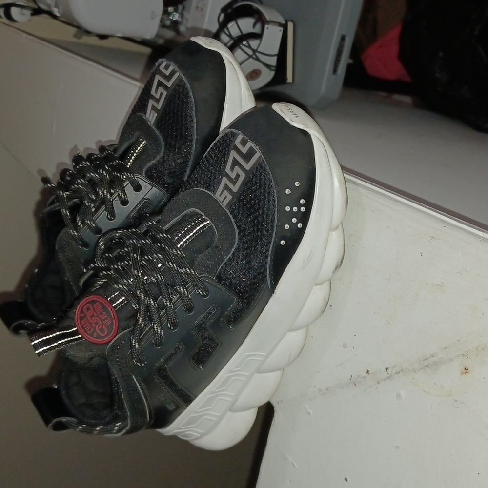 Black Versace shoes - Picture 3 of 3